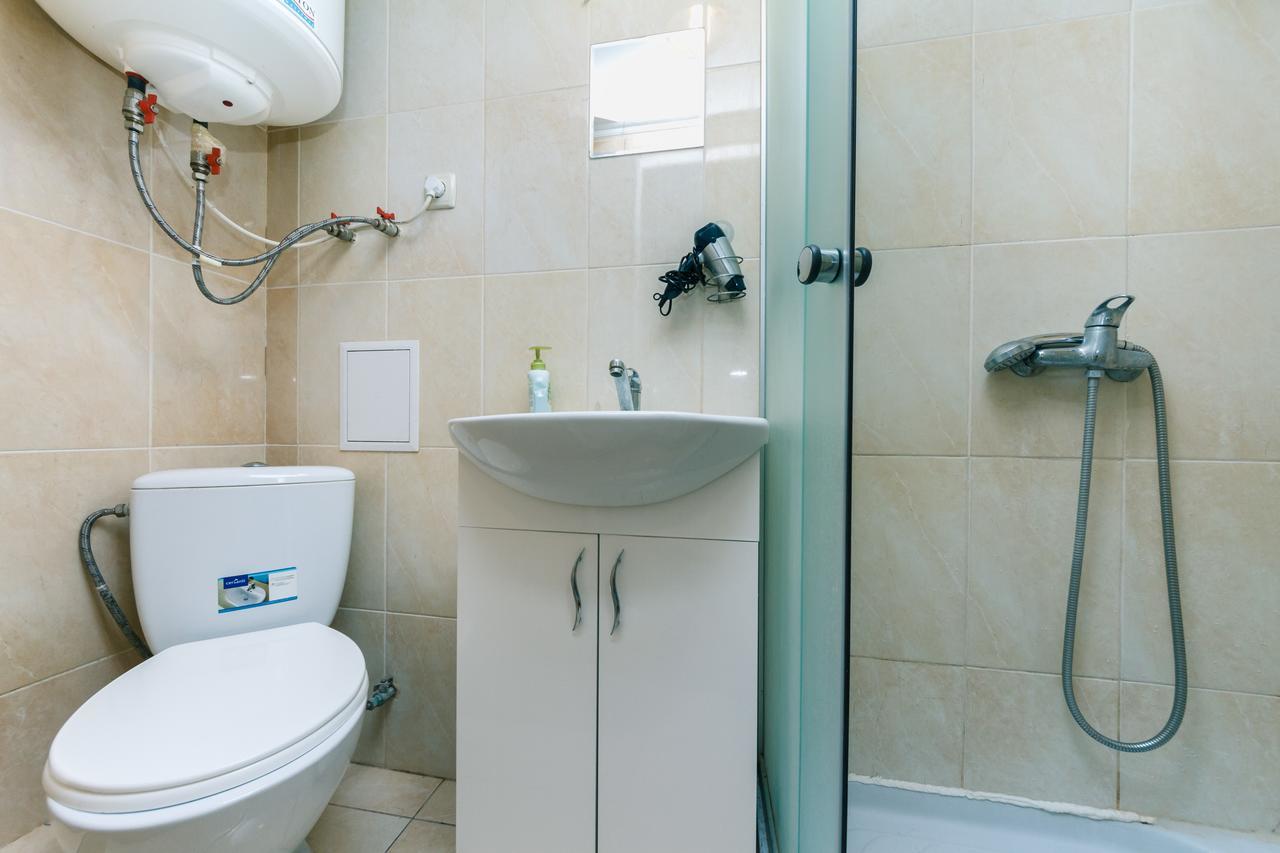 Small Room Near Independence Square Kiev Extérieur photo